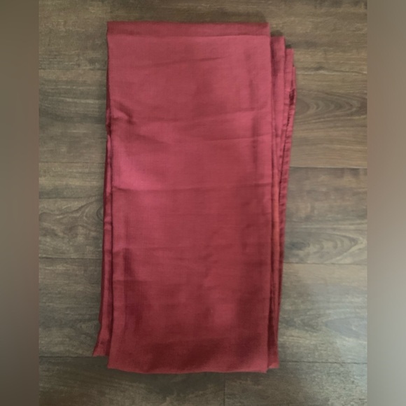 Single Panel Curtain Solid Burgundy 35.5”W X 82.5”L 65% Polyester 38% Cotton - Picture 4 of 6
